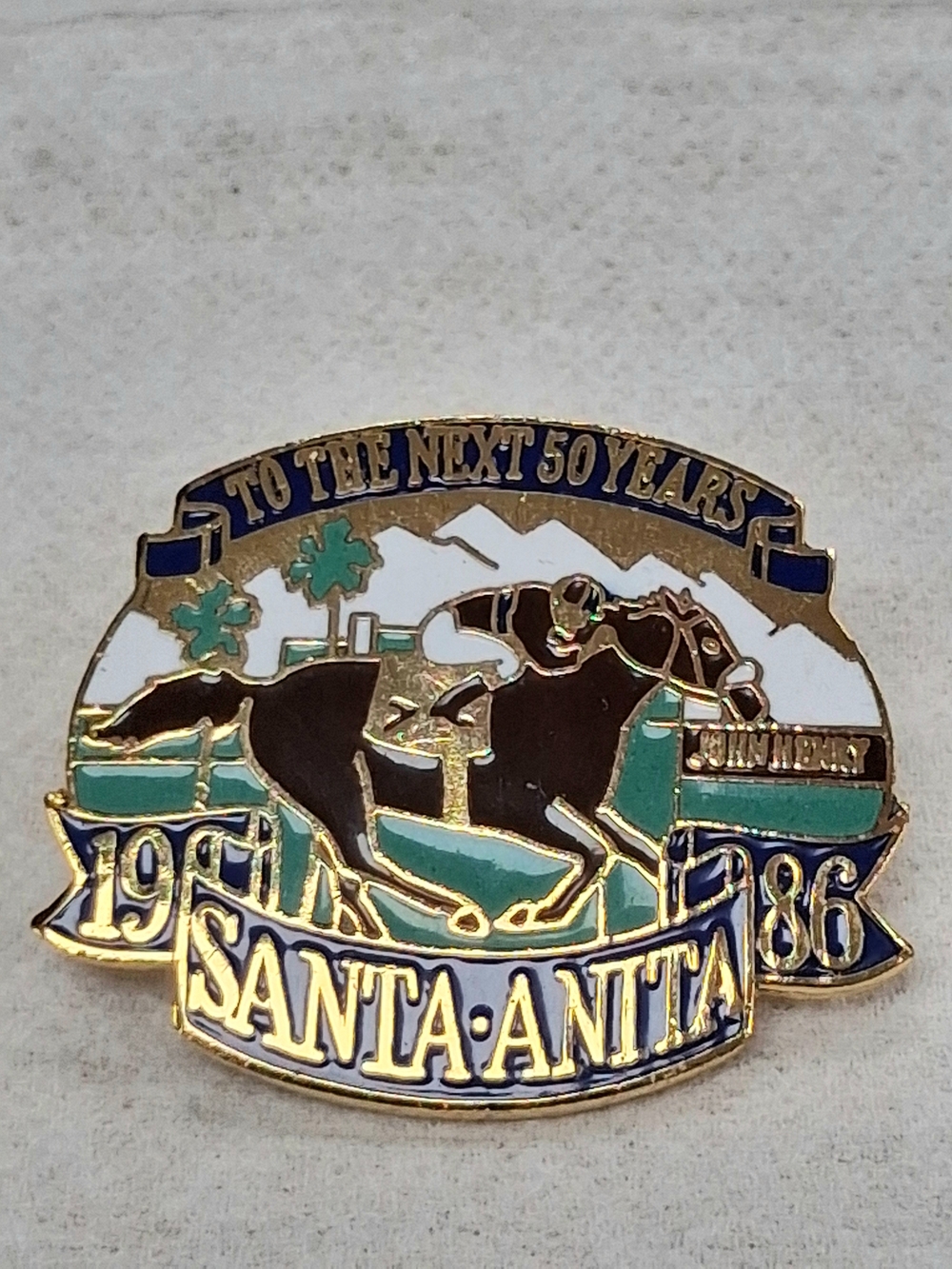 Vintage 1986 Santa Anita Park Pin John Henry Race Horse 50th Anniversary Badge